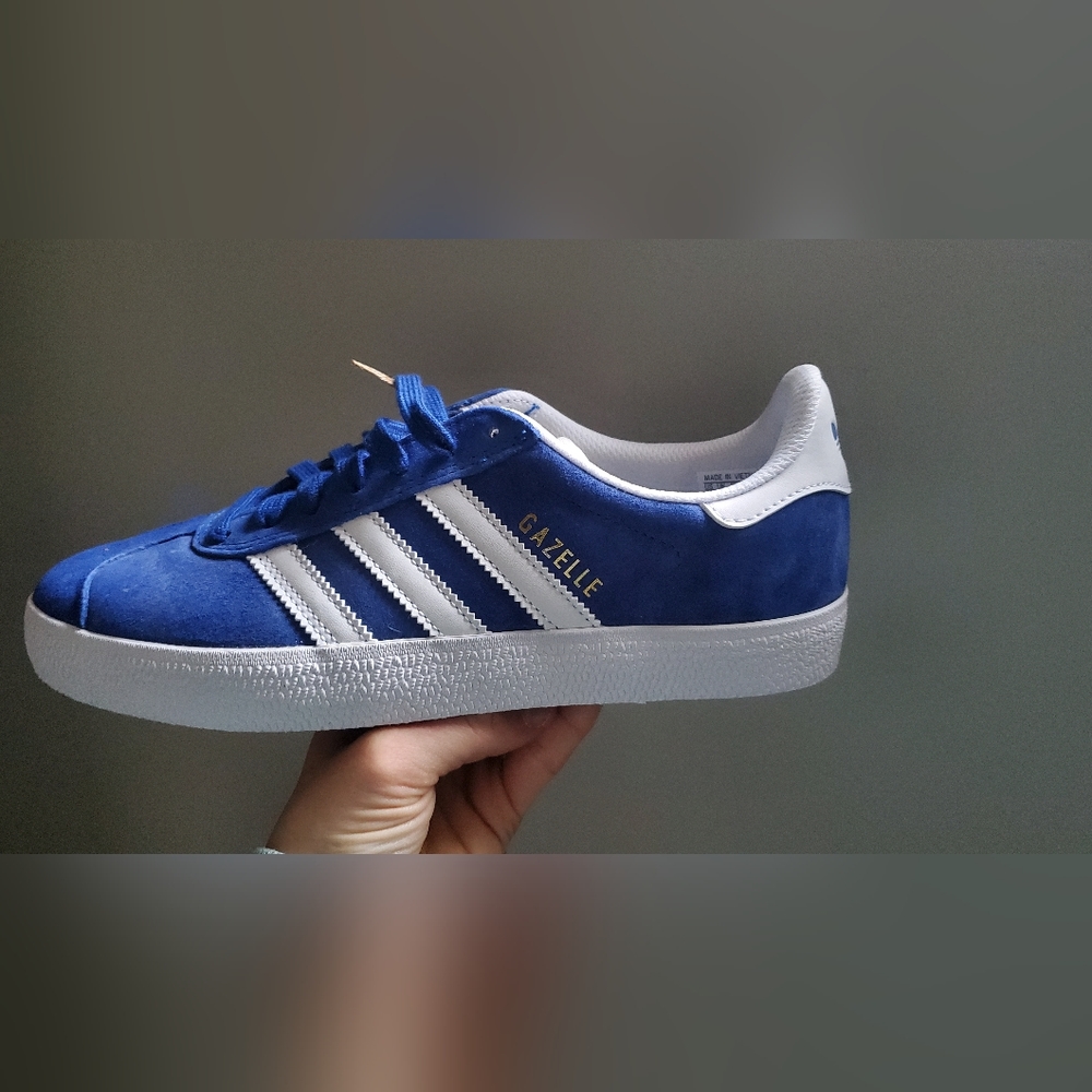 Royal Blue Gazelle